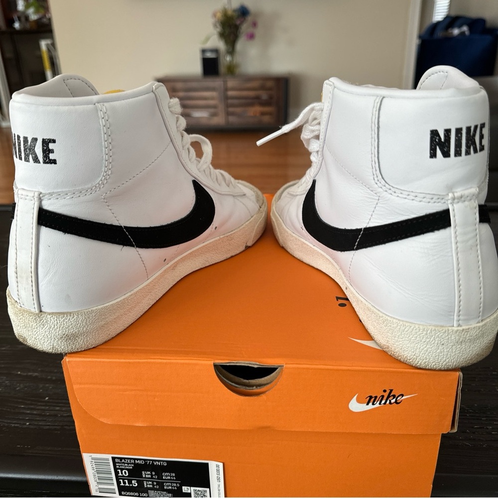 Nike Blazer Mid - image 7
